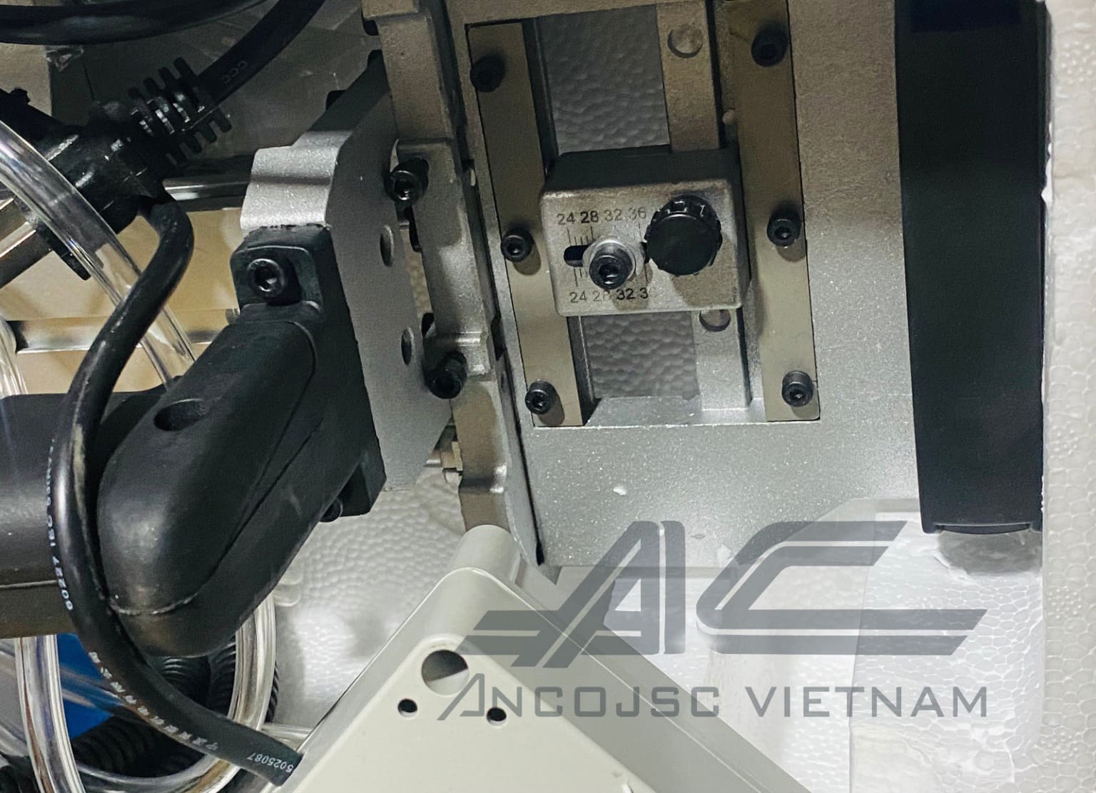 may-khoan-cam-cam-tay